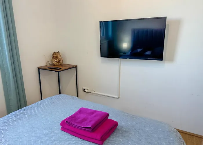 Gemütliche 3sz-wohnung In 1220 * Viena
